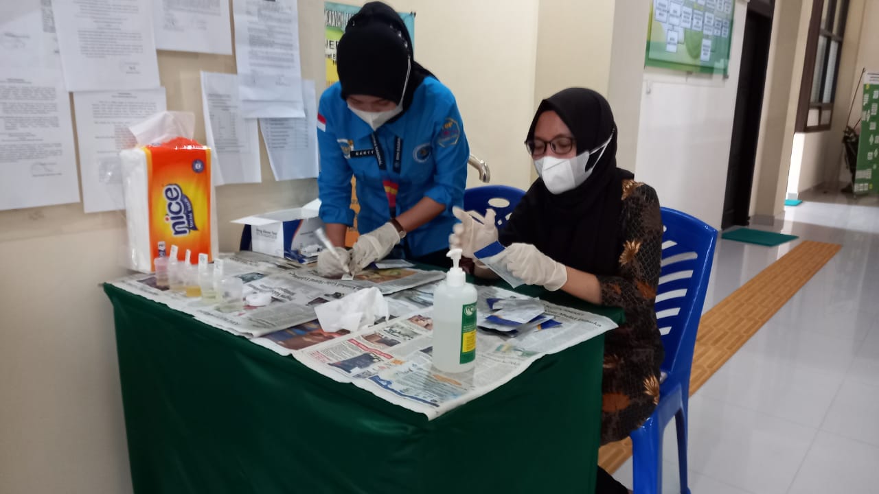 Pemeriksaan Urine PA Gorontalo, Jumat (22/10/2021)