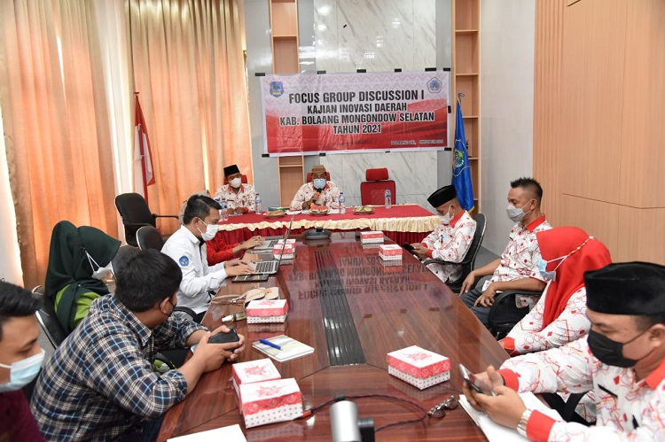 Pelaksanaan Focus Group Discussion oleh PIU UNG bersama Pemerintah daerah Bolaang Mongondow Selatan