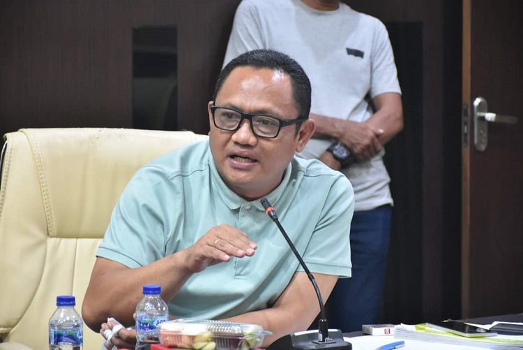 Ketua Fraksi Partai Golkar DPRD Kota Gorontalo, Irwan Hunawa (foto: Humas Dekot)