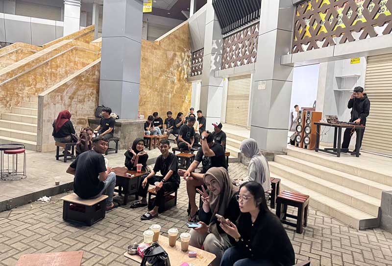 tangan-dingin-wali-kota-adhan-bangkitkan-pasar-sentral-dari-mati-suri