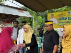 penyaluran-hewan-kurban-partai-golkar-warga-kota-gorontalo-ucapkan-terima-kasih-ke-bahlil-idah-syahidah-dan-rusli-habibie