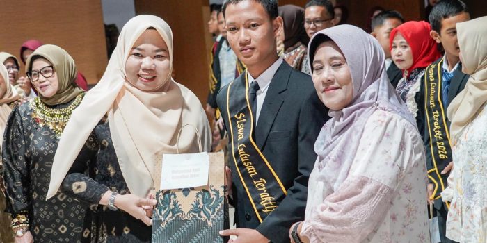 ketua-pkk-muba-dan-dikbud-apresiasi-smpn-2-sekayu-cetak-generasi-berkualitas